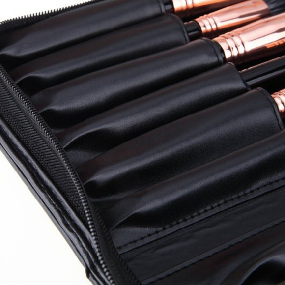 NWT Makeup Brush Set (29 piece with Case) No Logo - Picture 6 of 7